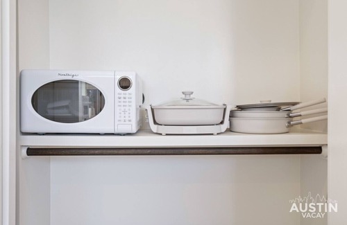 MLK Apartment | Waldorf #2B xxxxxxxx