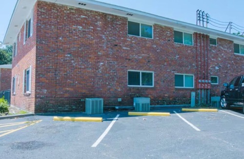 Biloxi Apartment | 💥👣WALK 2 BEACH🏖️ SLEEPS 6 & NEARBY GO KART🏎