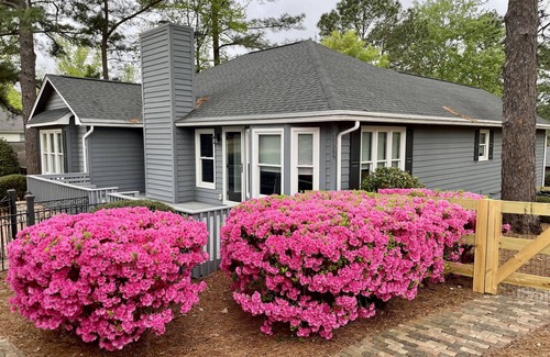 Pinehurst House | WALK EVERYWHERE - Newly renovated 3 BR Pinehurst home in unbeatable location