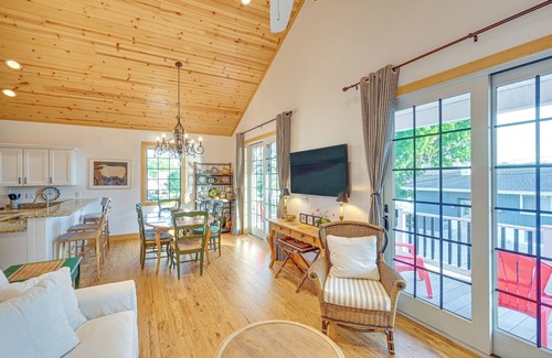 Syracuse House | Walk to Dtwn Syracuse: Private Lake-View Home