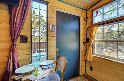Lakeway Apartment | Walk to Lake Travis Austin Tiny Home with Hot Tub!