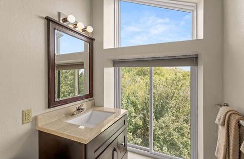 Snowmass Village Condo | WALK to Lift NO Car Needed NO Owner Service Fee 100% cancellation REFUND option*