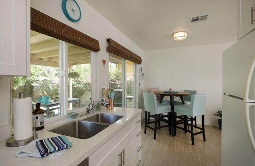 La Quinta Cove House | Walk to Old Town or Pickleball at Fritz Burns Park! #065321