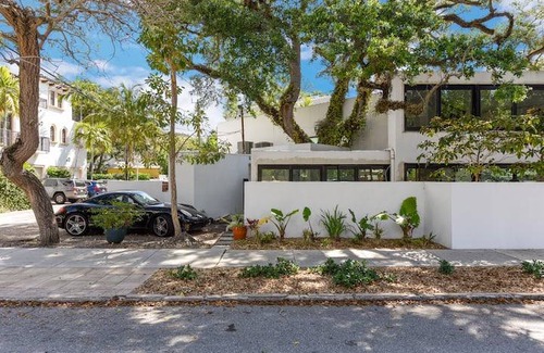 Colee Hammock Apartment | Walk to the best dining, bars, shops, and more