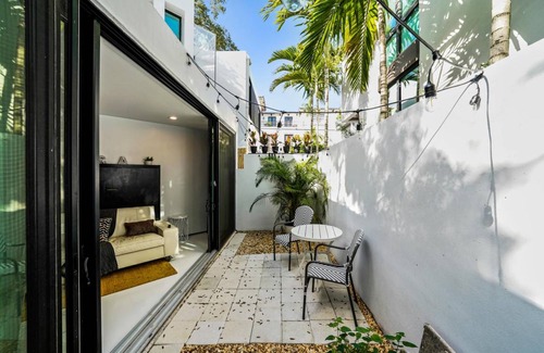 Colee Hammock Apartment | Walk to the best dining, bars, shops, and more