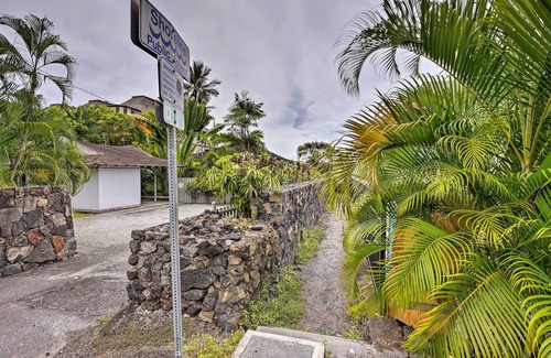 Kailua-Kona Apartment | Walk to Turtle Beach From Kailua-kona Apt!