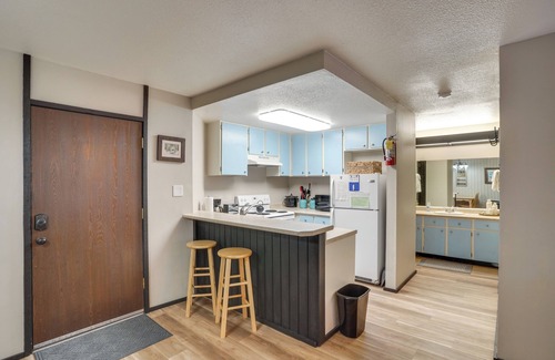 Brian Head Apartment | Walkable Brian Head Condo: Steps to Ski Resort!