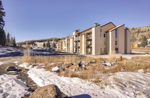Brian Head Apartment | Walkable Brian Head Condo: Steps to Ski Resort!