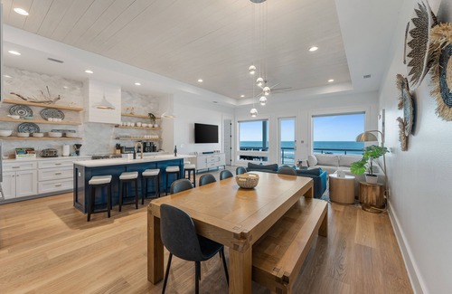St. George Island House | Wander St. George Island sleeps 20, w/Pools/Workstations & Hot tub, 7 Bedrooms