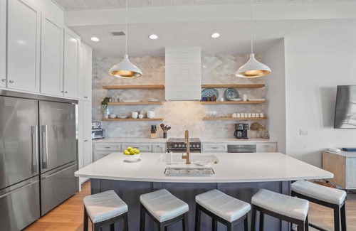 St. George Island House | Wander St. George Island sleeps 20, w/Pools/Workstations & Hot tub, 7 Bedrooms