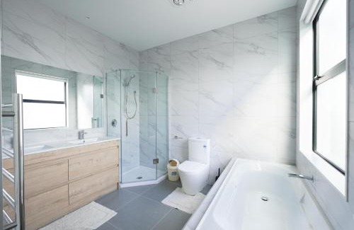 Forrest Hill House | Wanna Live In The Brand New House? Check This Out!