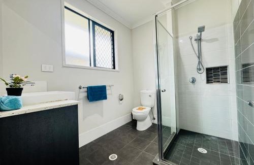 Coopers Plains House | Warm Welcome at Coopers Plains