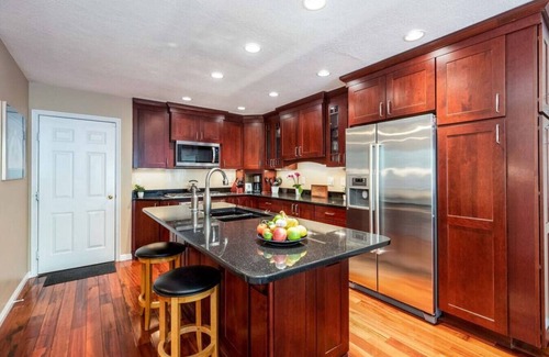 Cottonwood Heights Villa | Wasatch Retreat - Pool Table, Ping Pong, & Arcade!