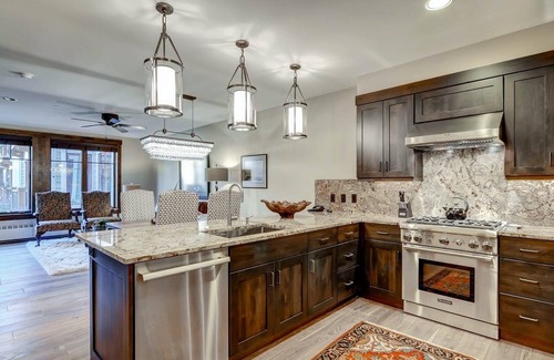 Warrior's Mark Apartment | Water House on Main Street by TO