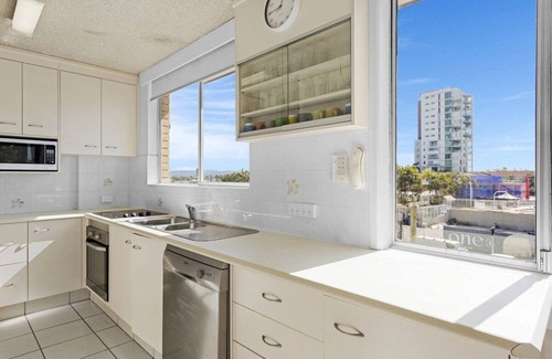 Burleigh Heads Apartment | Waterfront at Wyuna