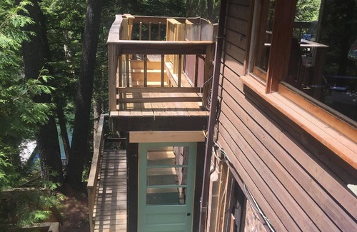 Putnam Station Cabin | Waterfront Cabin located on Northern Lake George near Gull Bay