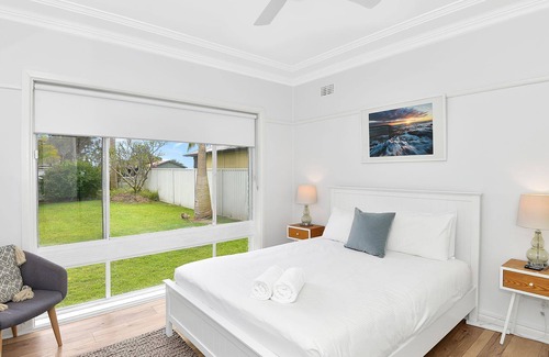 Toukley House | Waterfront Escape Absolute Waterfront
