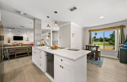 Caloosahatchee House | Waterfront Home with Pool & Boat Slip