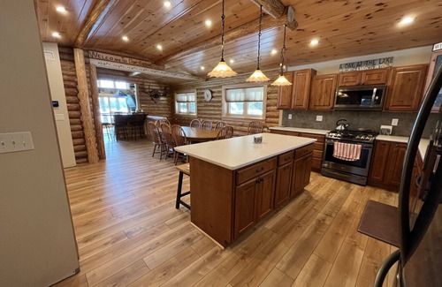 Meredith House | Waterfront Retreat on Lake Winnisquam