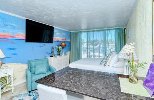 Trailer Estates Apartment | Waterfront Room, Heated Pool, Tiki Bar & Grill