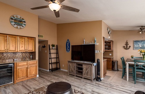 Corpus Christi Condo | Waterfront Views - North Padre Island - Private Boat Slip