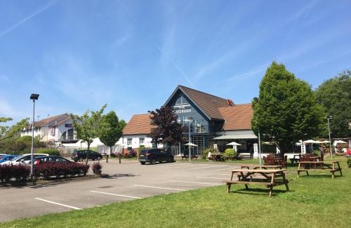 Warrington Hotel | Waterside by Greene King Inns