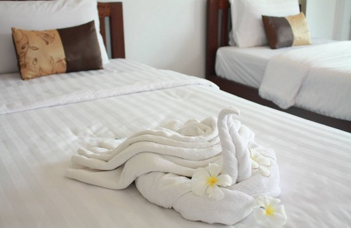 Pranburi Hotel | Waterside Resort