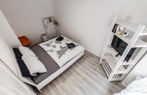 Ljubljana Old Town Apartment | Way to the Castle