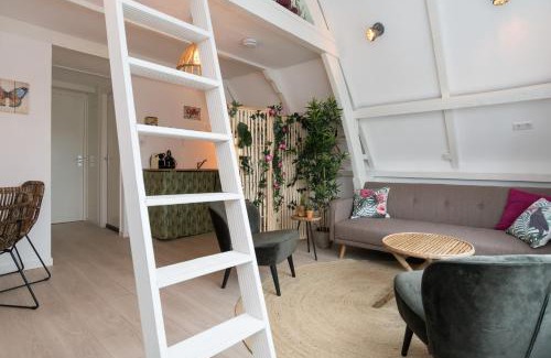 Canal Ring House | Way Up Studio