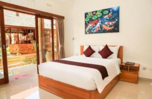 Sunset Road House | Wayan House Seminyak