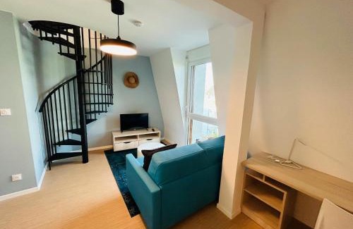 Barbatre Apartment | We Live In R - Duplex 502