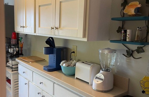 North Shore Condo | Week-end special - Fri, Oct 3, 2025 -Sun, Oct 5, 2025
