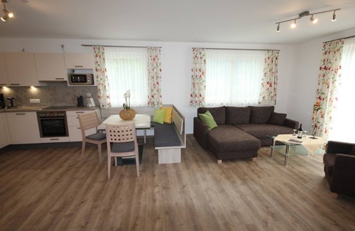 Maurach Apartment | Weissenbach 1 - Apartments Karwendel-Camping