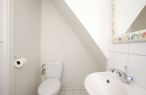 Eyvindarholar House | Welcome Guesthouse Edinborg