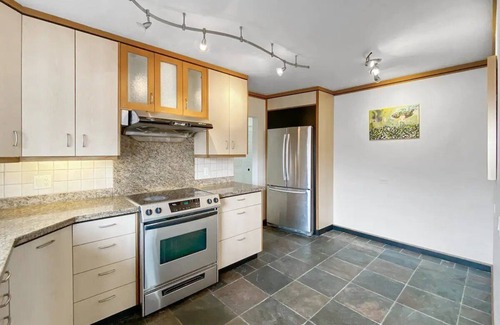 Varsity House | Welcome to our Spacious 6 Bedroom Varsity Home in Calgary's Inner City!