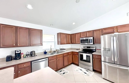 Port Charlotte Villa | Welcome to Your Riverside Retreat!