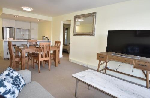 Oriental Bay Apartment | Wellington Waterfront, Exceptional Harbour Views