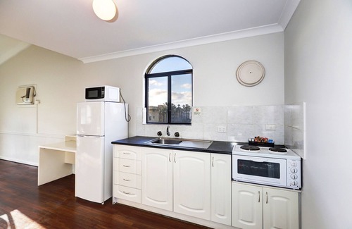 Scarborough Apartment | West Beach Lagoon 213 - Quite corner unit