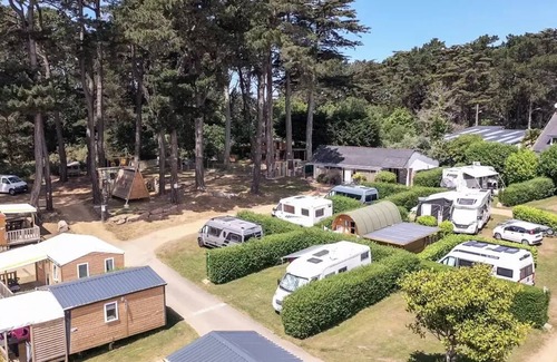 Perros-Guirec Ski Chalet | West Camping - 1 Room Chalet 2 People Without sanitary facilities