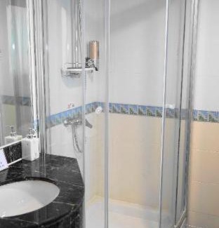 Yau Ma Tei Hotel | West Inn