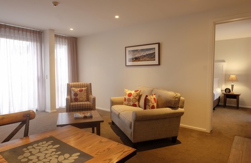 Wanaka Hotel | West Meadows of Wanaka
