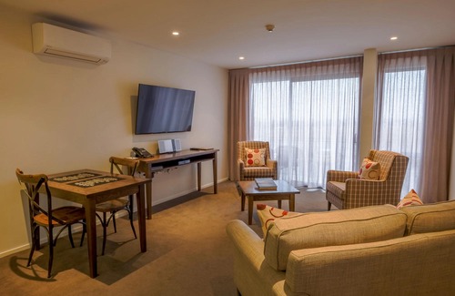 Wanaka Hotel | West Meadows of Wanaka