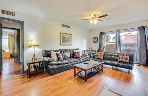 Paradise Apartment | WFH-Friendly Las Vegas Condo 2 Mi to Strip!