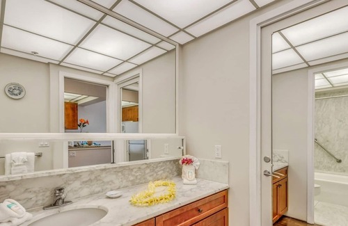 Kaanapali Condo | Whaler 6th Floor Oceanview Studio 0 Bedroom Condo by RedAwning