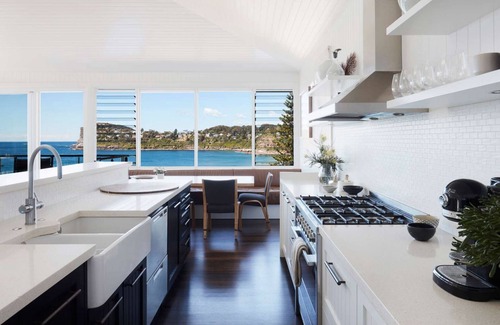 Whale Beach House | Whaley Beachfront by Contemporary Hotels