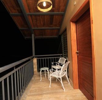 Kaul Hotel | Whispering Oaks