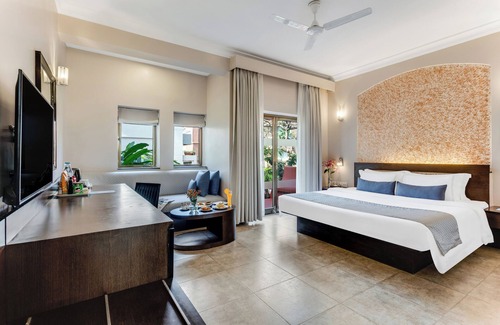 Candolim Resort | Whispering Palms Beach Resort