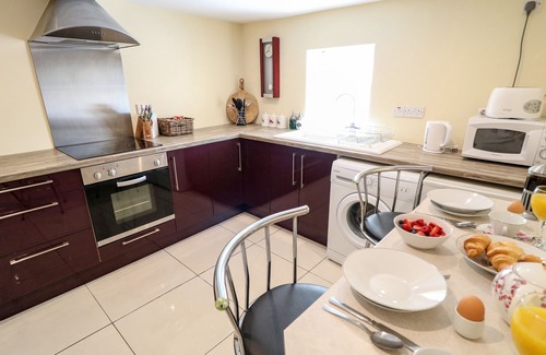 Carndonagh Cottage | WHISPERING WILLOWS - THE THATCH in Carndonagh, County Donegal