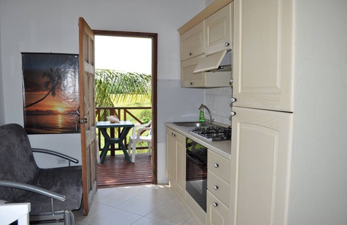 Silver Sands Apartment | White Coconut Studio