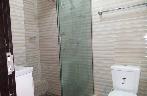 Alimosho Hotel | White Court View Hotel